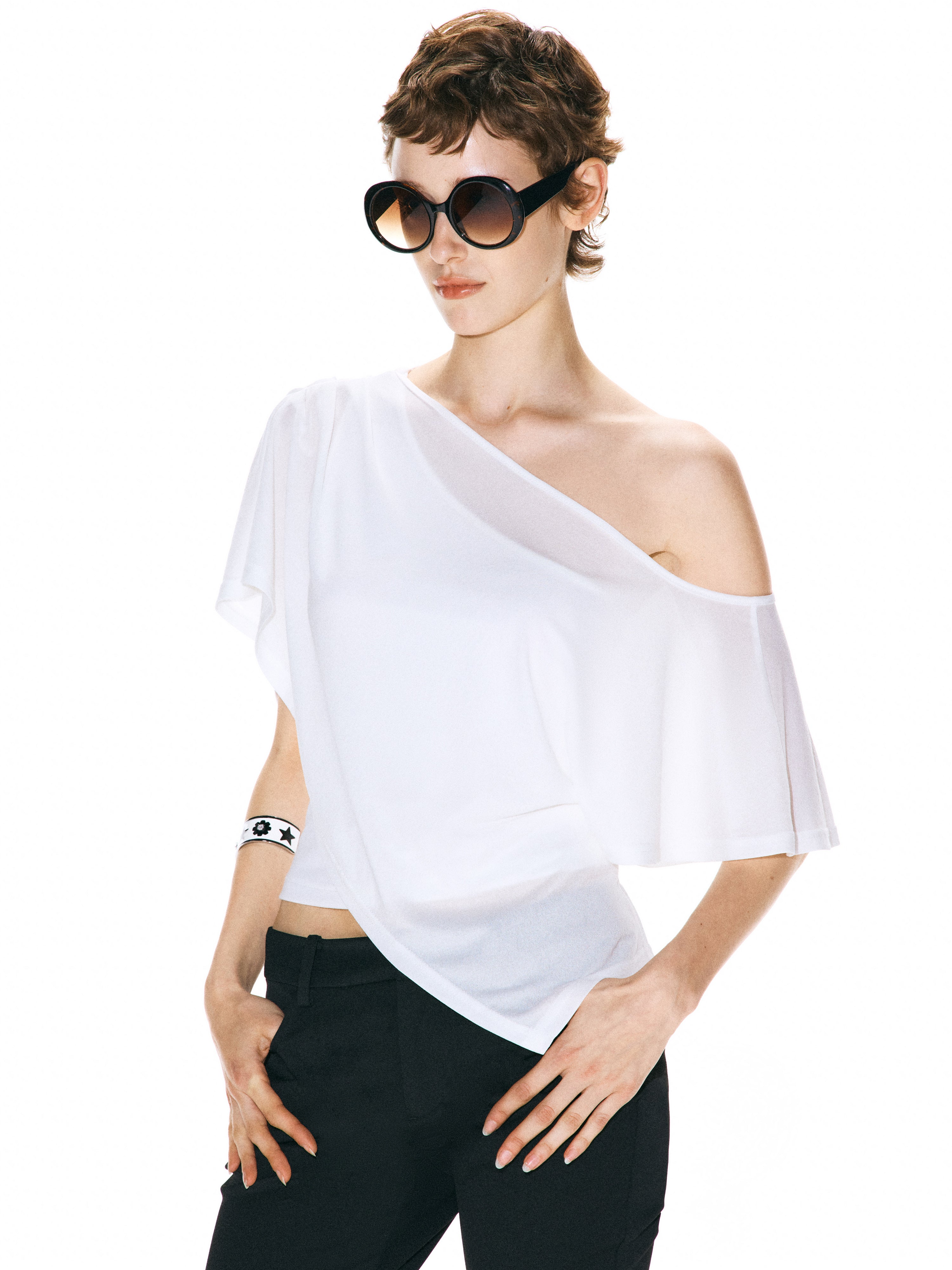 Runway Ticket Lace-Edged Slip Top （2color）