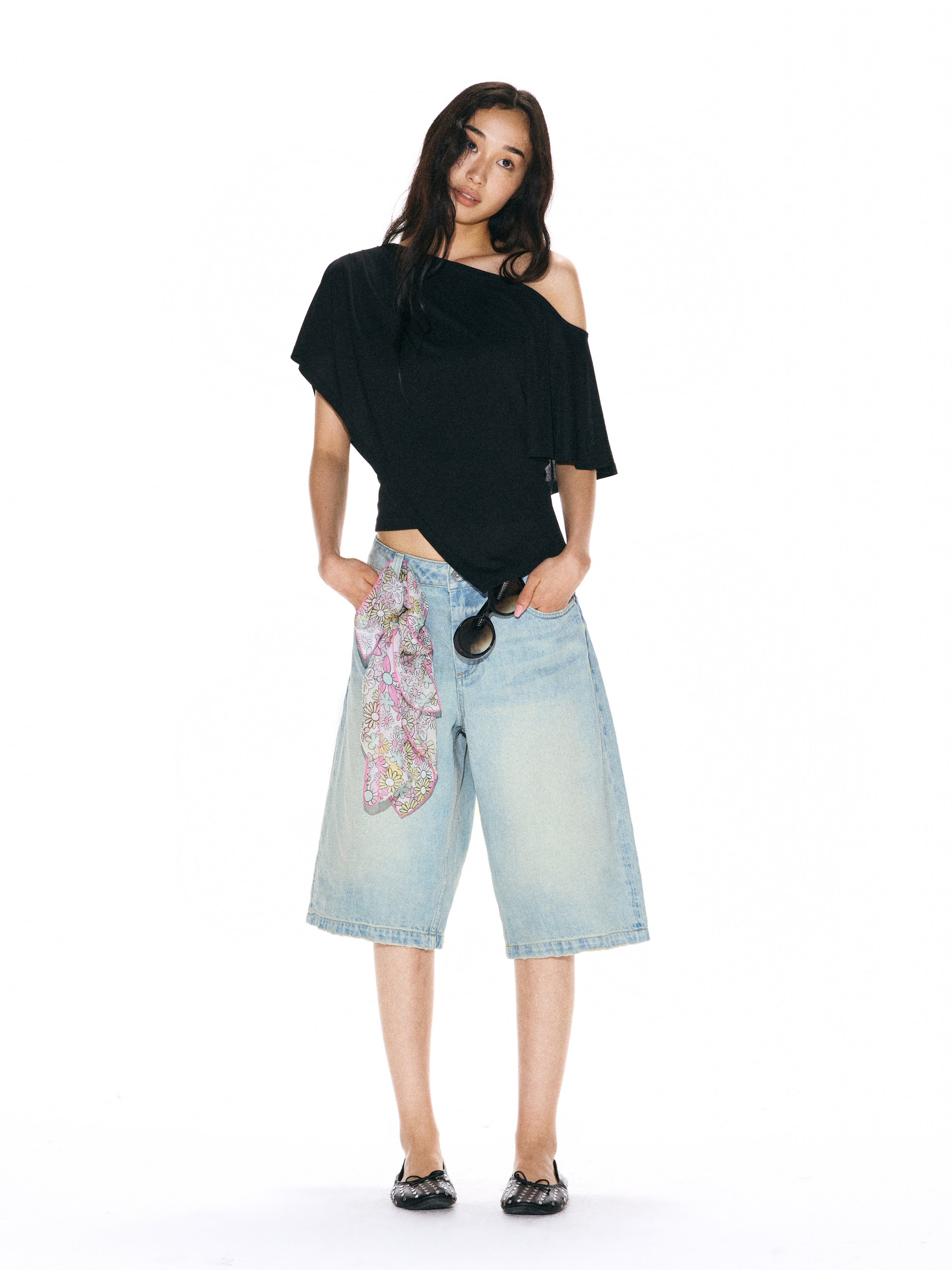 Runway Ticket Lace-Edged Slip Top （2color）